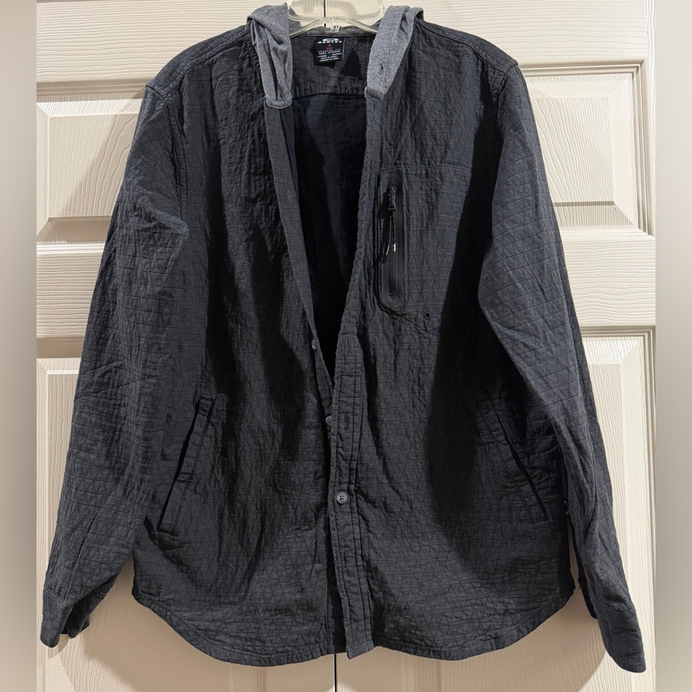 Oakley Hooded Shirt Jacket Men’s M Gray Button Front Zip Chest Pocket Shacket